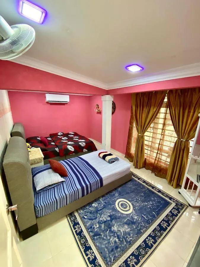 Malacca D'Casa Ayna Villa מלזיה
